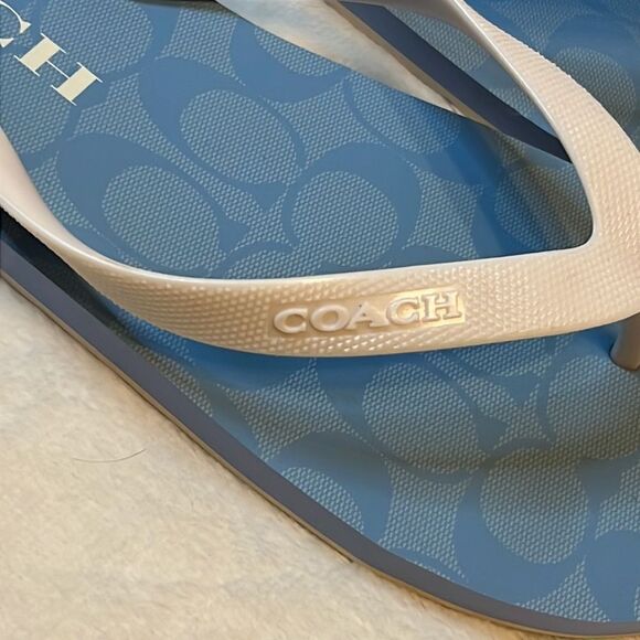 Coach Classic Signature Light Blue Flip Flops - Size 10B - Picture 4 of 7